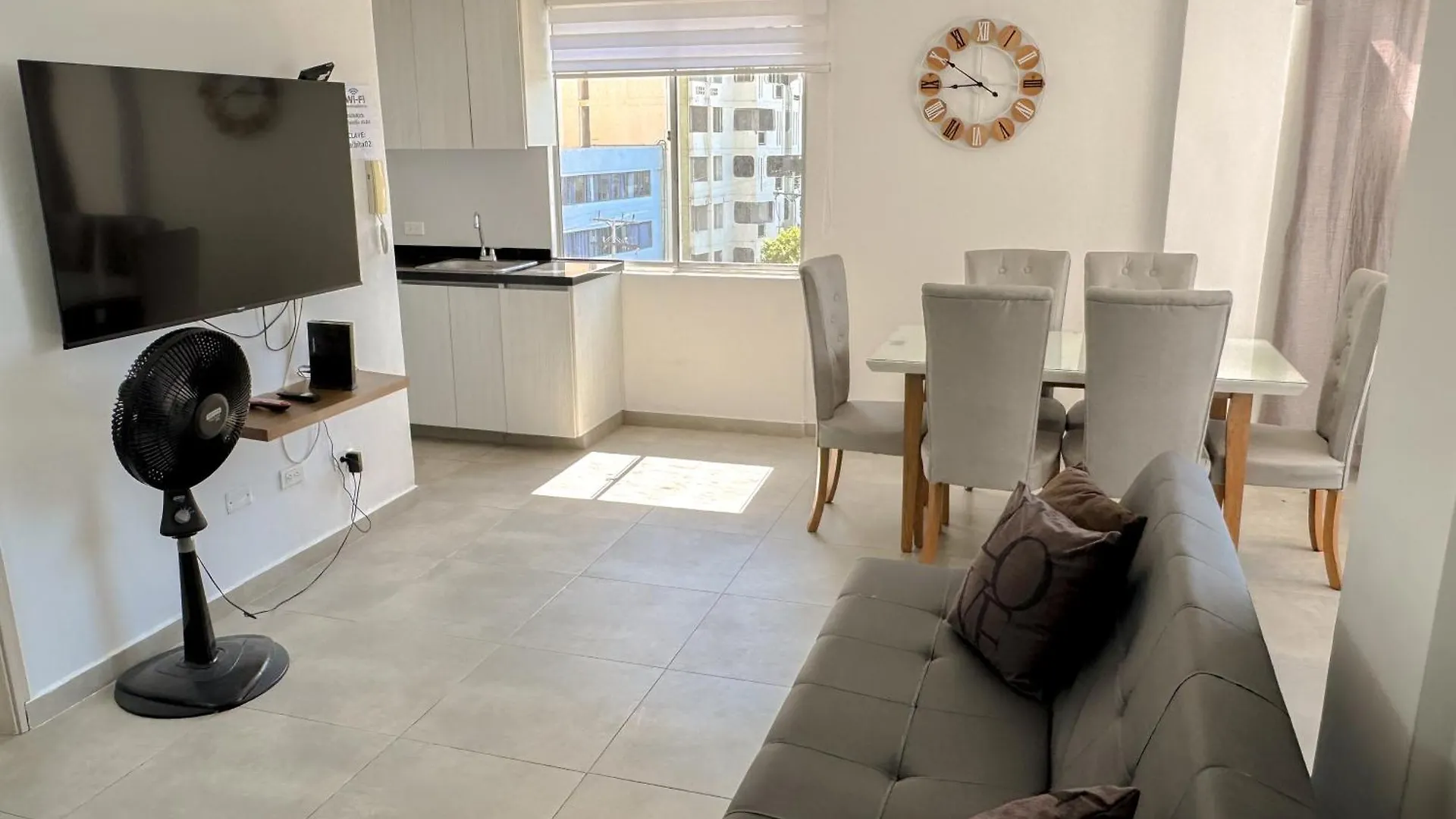 Apartamentos Con Salida Directa Al Mar - Bedviajes Santa Marta  Colombia