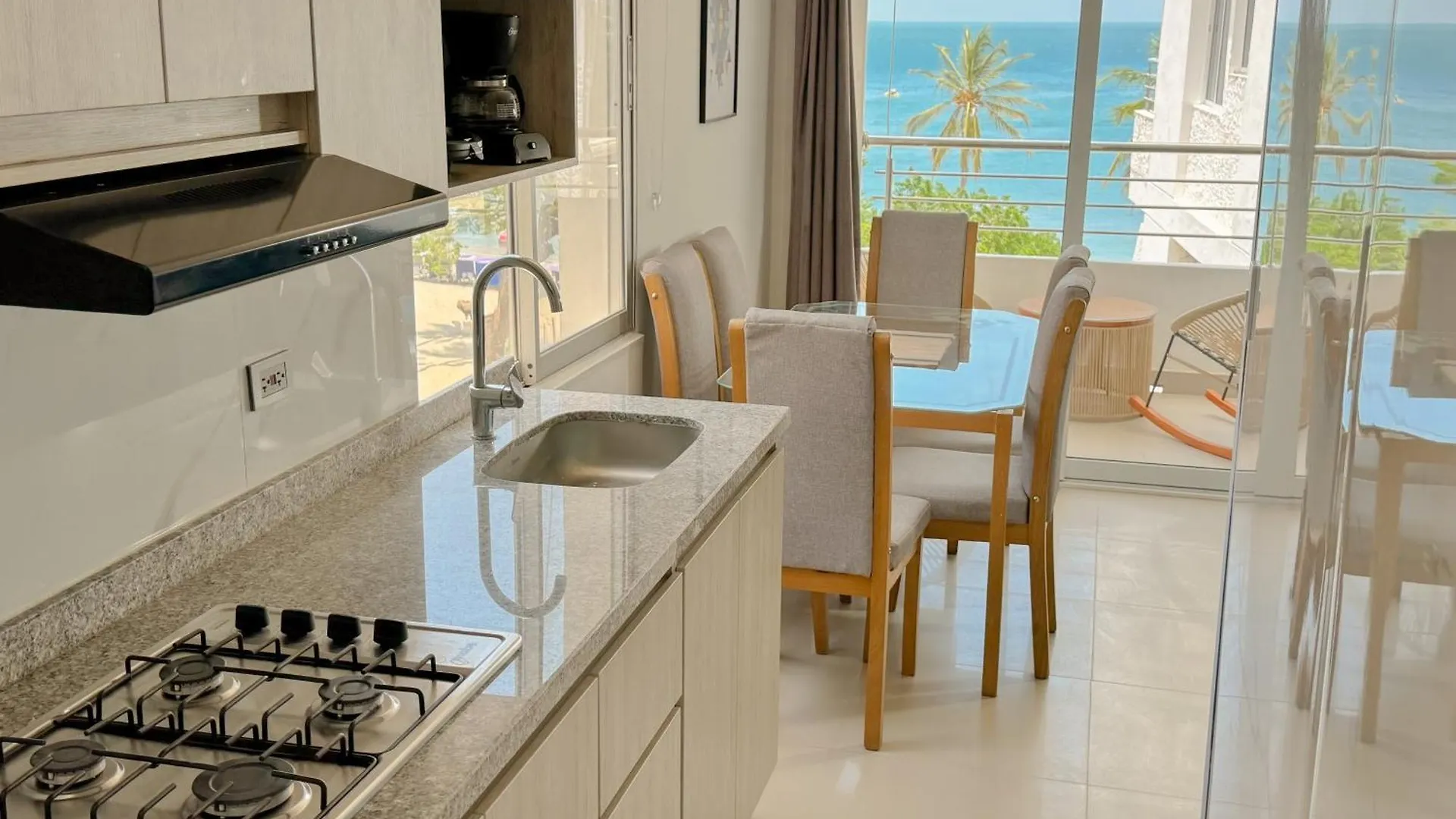 Apartamentos Con Salida Directa Al Mar - Bedviajes location